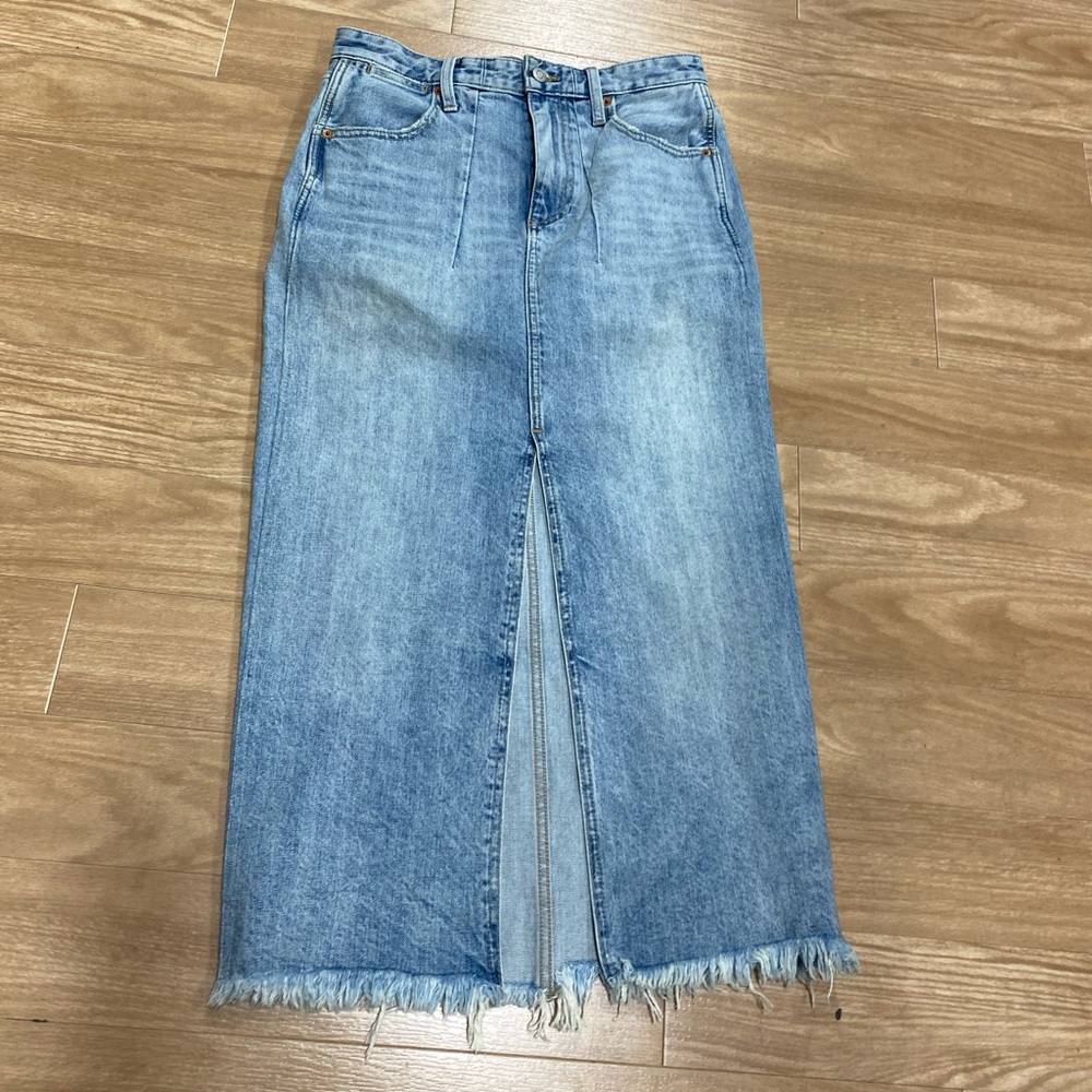 Lucky brand  Denim jeans maxi skirt / slit front